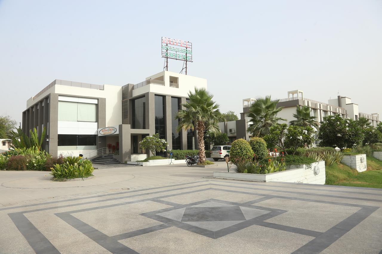 Hotel Anantaragreens Disa Exterior photo